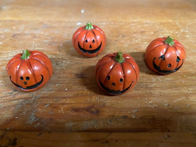 Mini Resin Jack-O-Lantern (4-Styles)