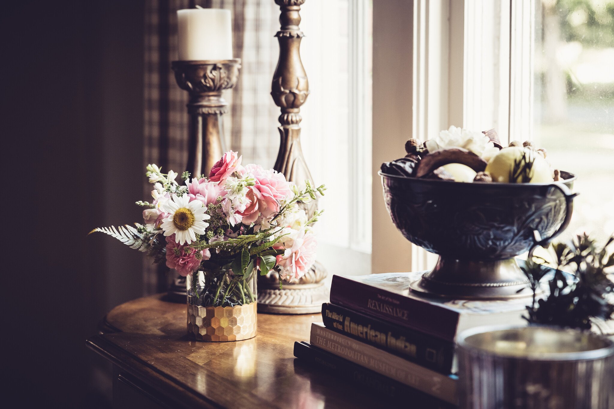 How to Design the Perfect Custom Silk Arrangement for Your Space