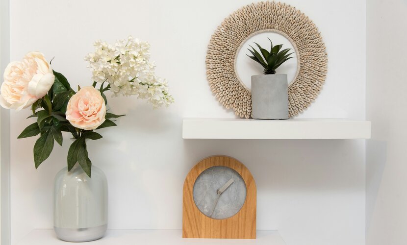 How to Style Home Décor Shelves Like a Designer (Step-by-Step Guide)