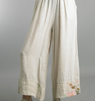 Tempo Paris Linen Floral Hem Pant by: Tempo Paris (2-Colors)