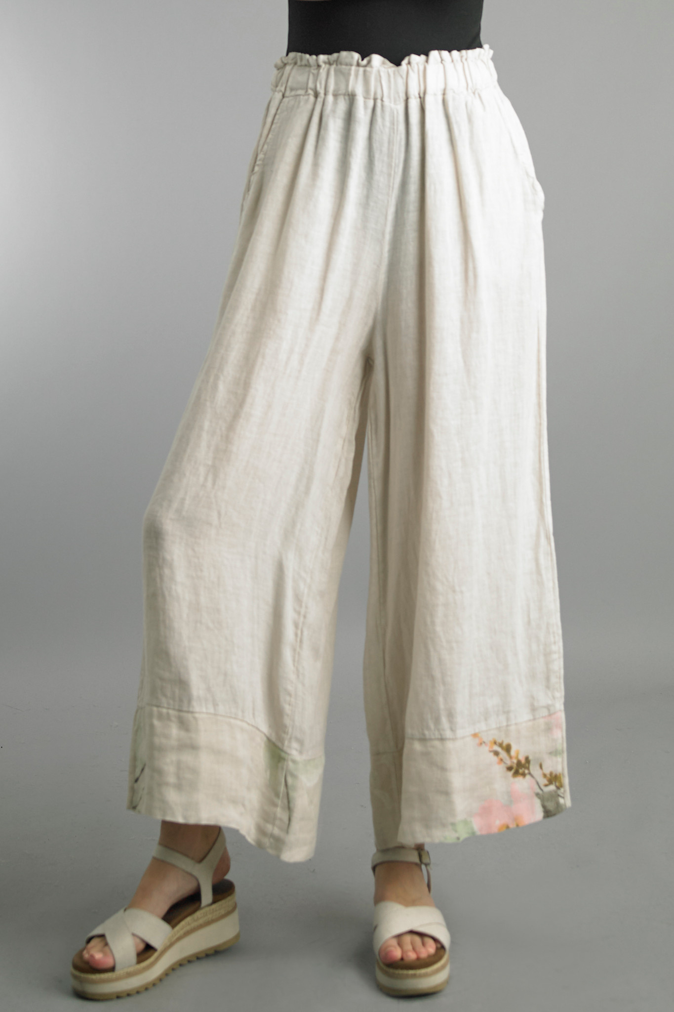 Tempo Paris Linen Floral Hem Pant by: Tempo Paris