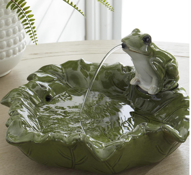 Leaf & Frog Ceramic Fountain