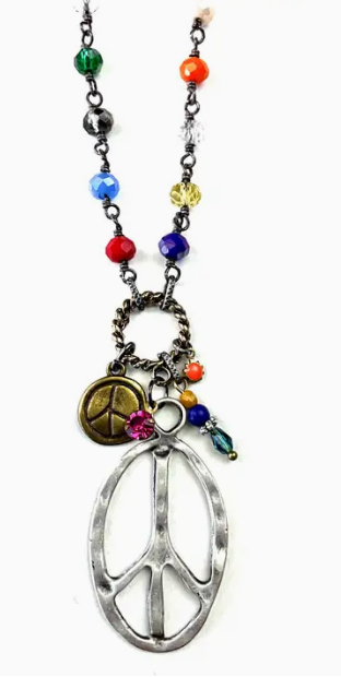 Short Mixed Beaded Peace Sign Cluster Necklace