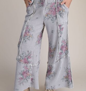 Easel Floral Print Waffle Weave Pant by: Easel