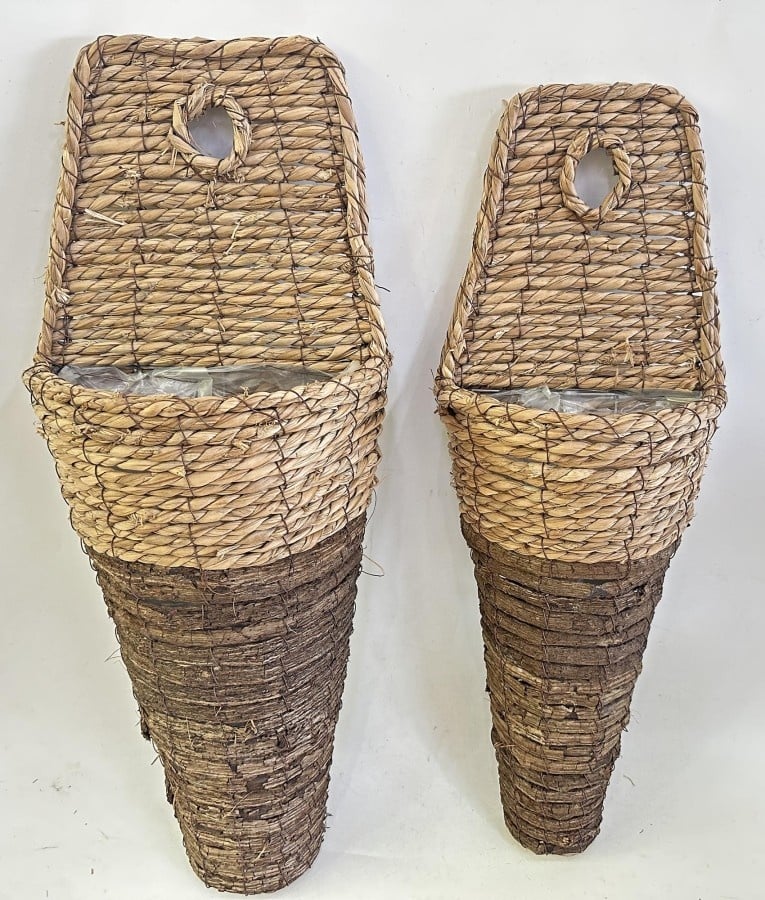 Vine Cone Wall Basket (2-Sizes)