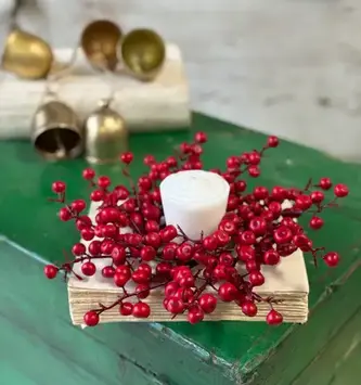 8" Red Rushberry Candle Ring