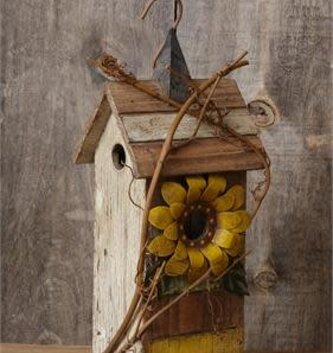 Distressed Birdhouse with Sunflower
