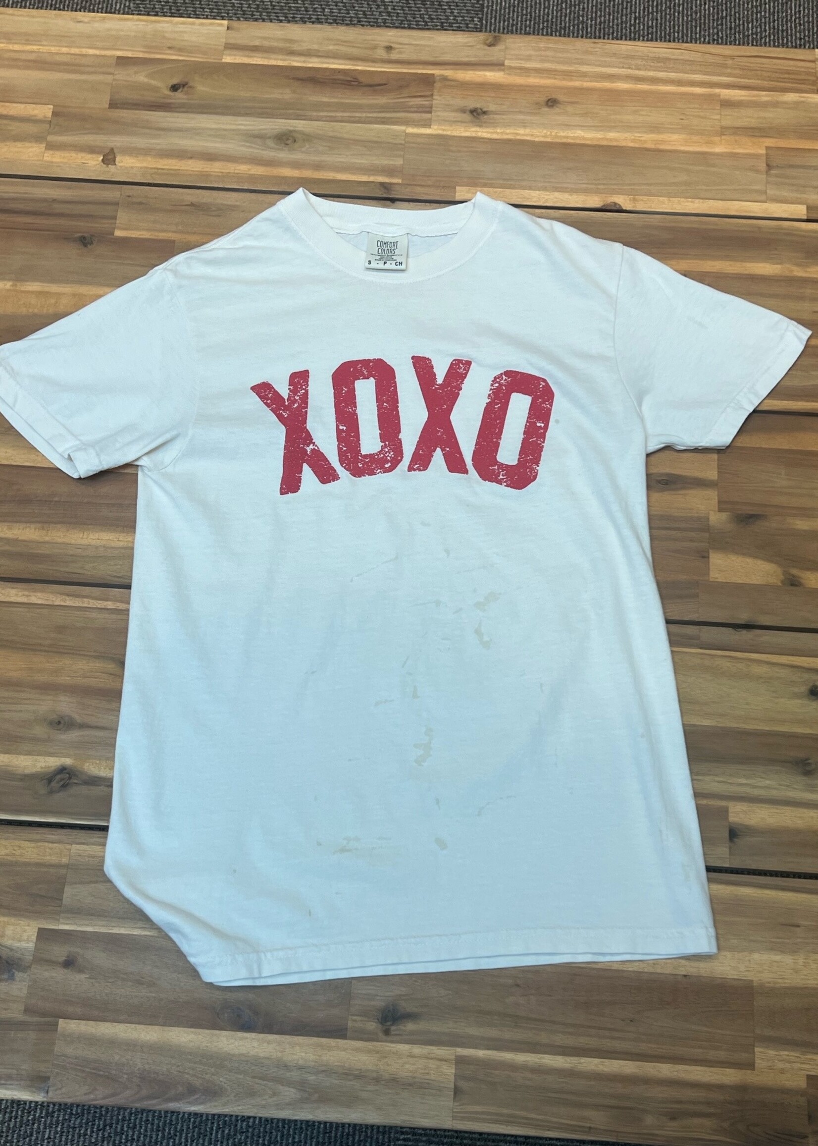 Mugsby XOXO Tee