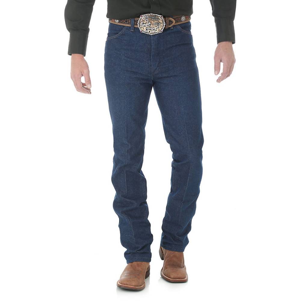 How does the sizing of wrangler cowboy cut jeans compare to other  wranglers? I wear 32/30 in normal wranglers but I've heard they run tight.  - Quora