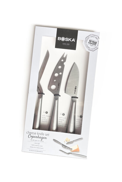 https://cdn.shoplightspeed.com/shops/617522/files/57439145/410x610x1/boska-boska-copenhagen-3-piece-cheese-knife-set.jpg