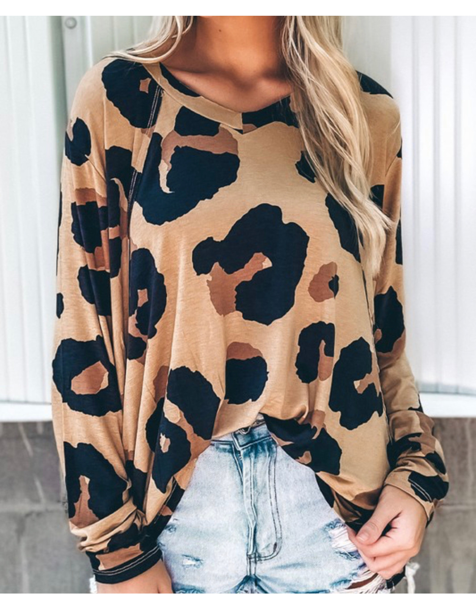 LATA A List Leopard V-Neck L/S Top