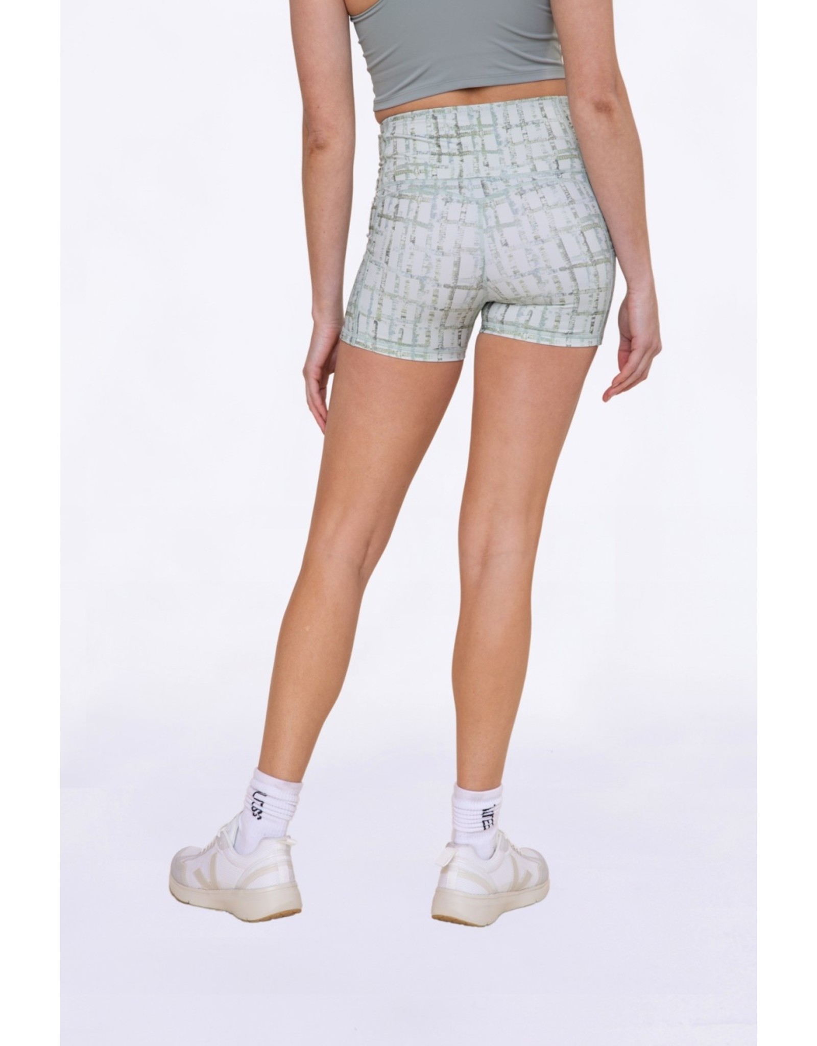 Mono b trellis high waist active shorts sage