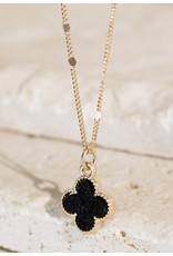 LATA Necklace with clover druzy design