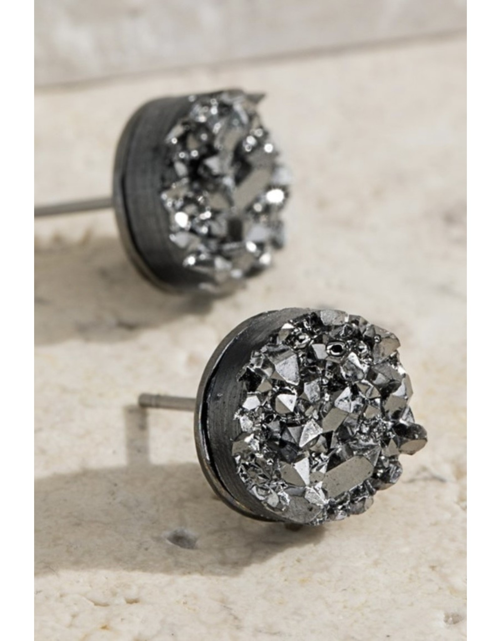 LATA Earrings in round druzy style