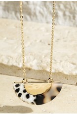 LATA Necklace leather and tortoise pendant