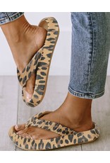 LATA Leopard flip flop