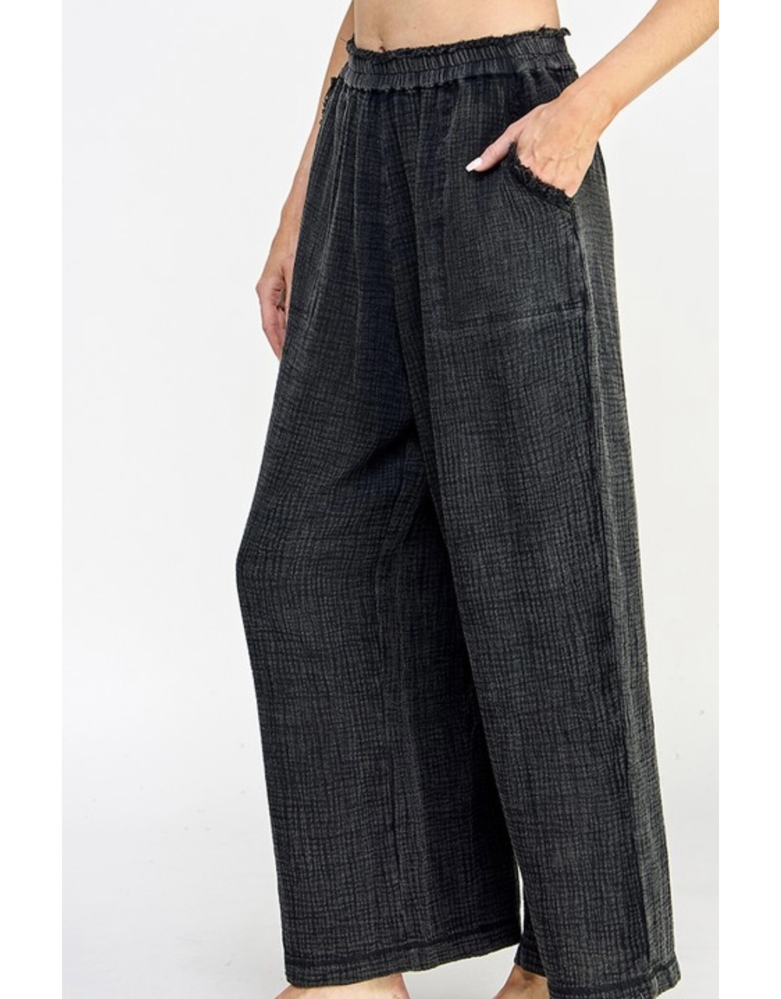 https://cdn.shoplightspeed.com/shops/617544/files/56712856/1600x2048x2/lata-black-cotton-gauze-wide-leg-pants.jpg