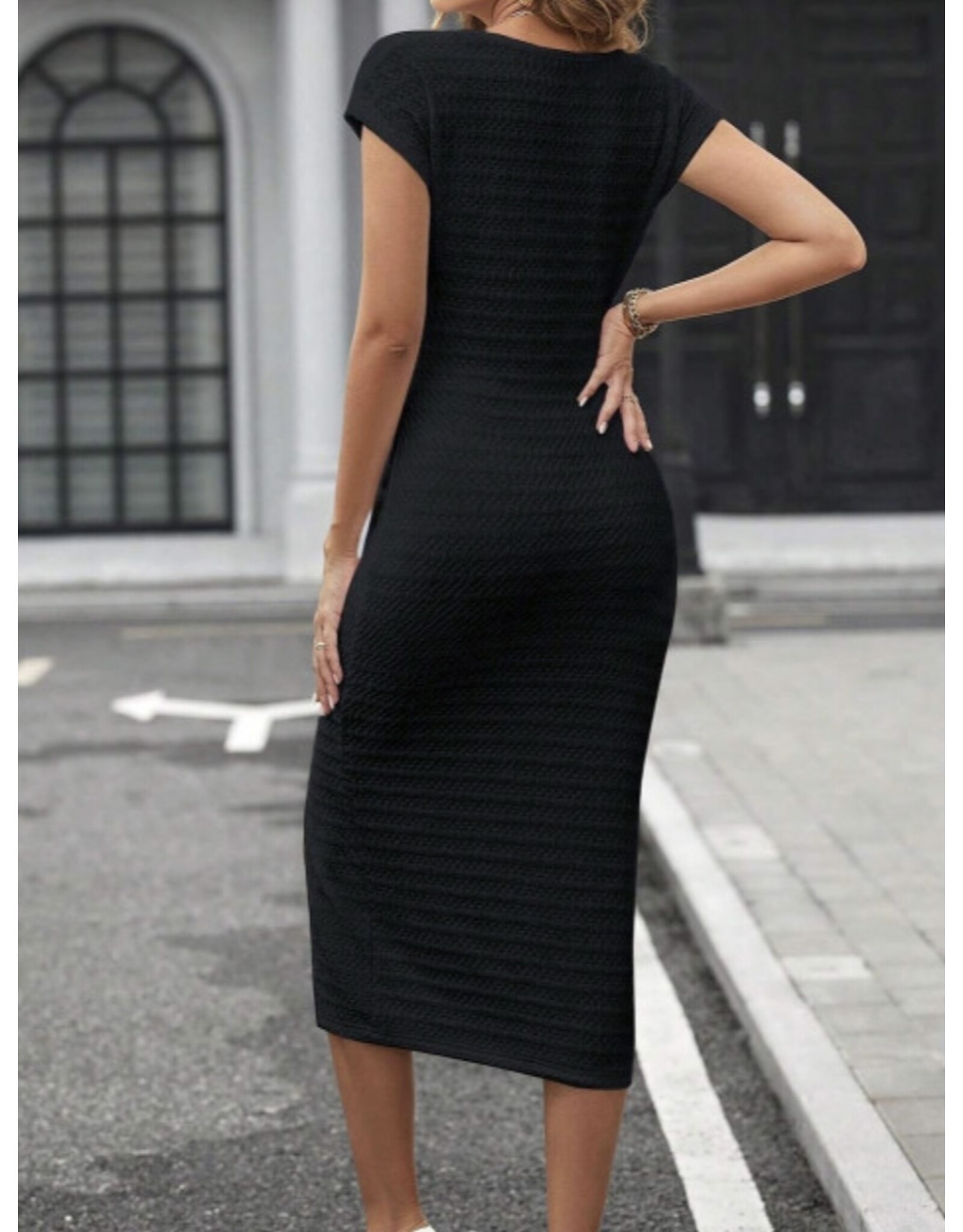 LATA Black Textured Short Sleeve Twist Midi Dress