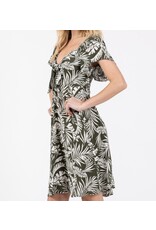 final touch Tropical print flowy sleeve dress