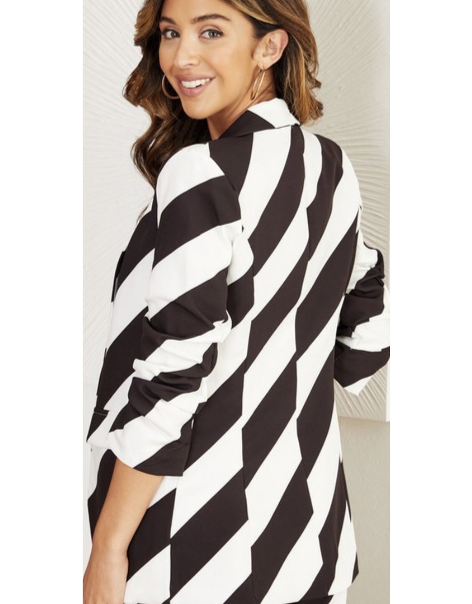 venti6 3/4 ruched sleeve striped blazer