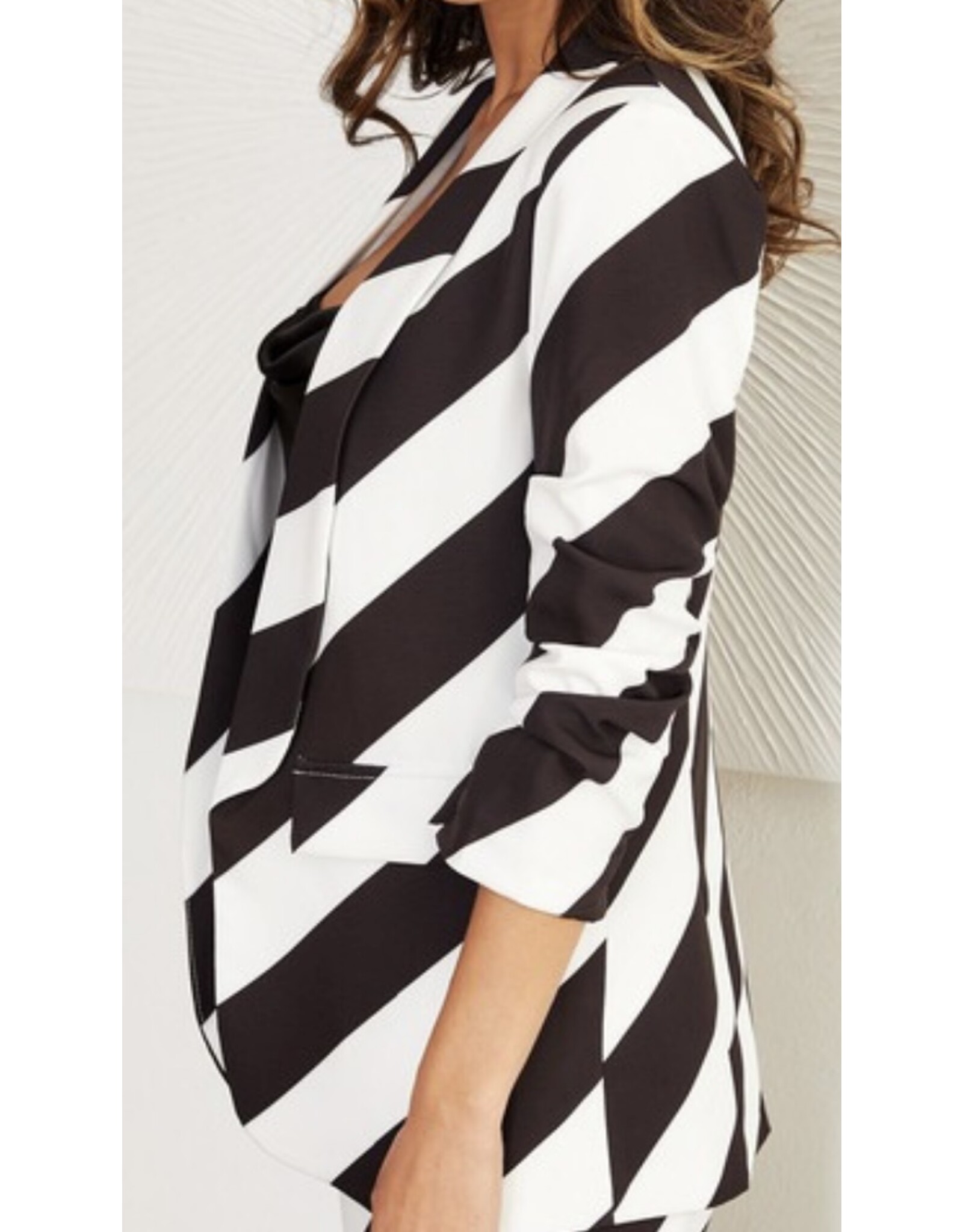 venti6 3/4 ruched sleeve striped blazer