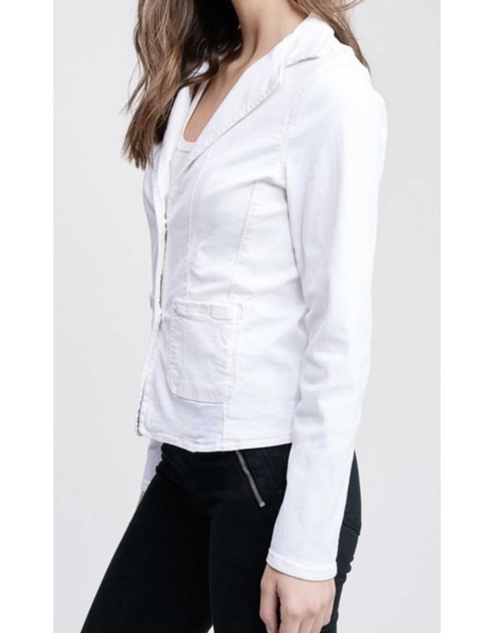 venti6 Blazer w/ button up detail