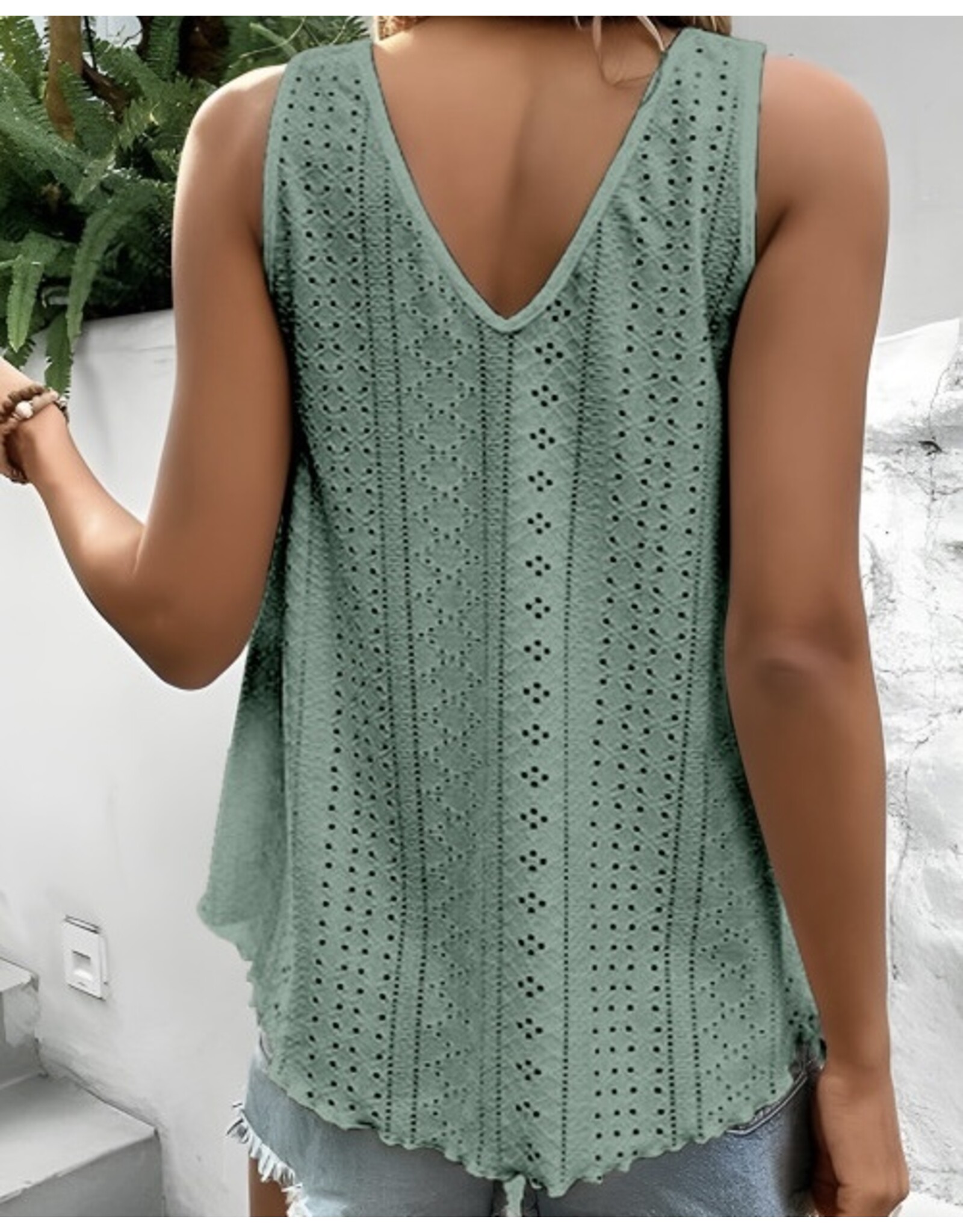 LATA Lace Crochet V Neck Tank