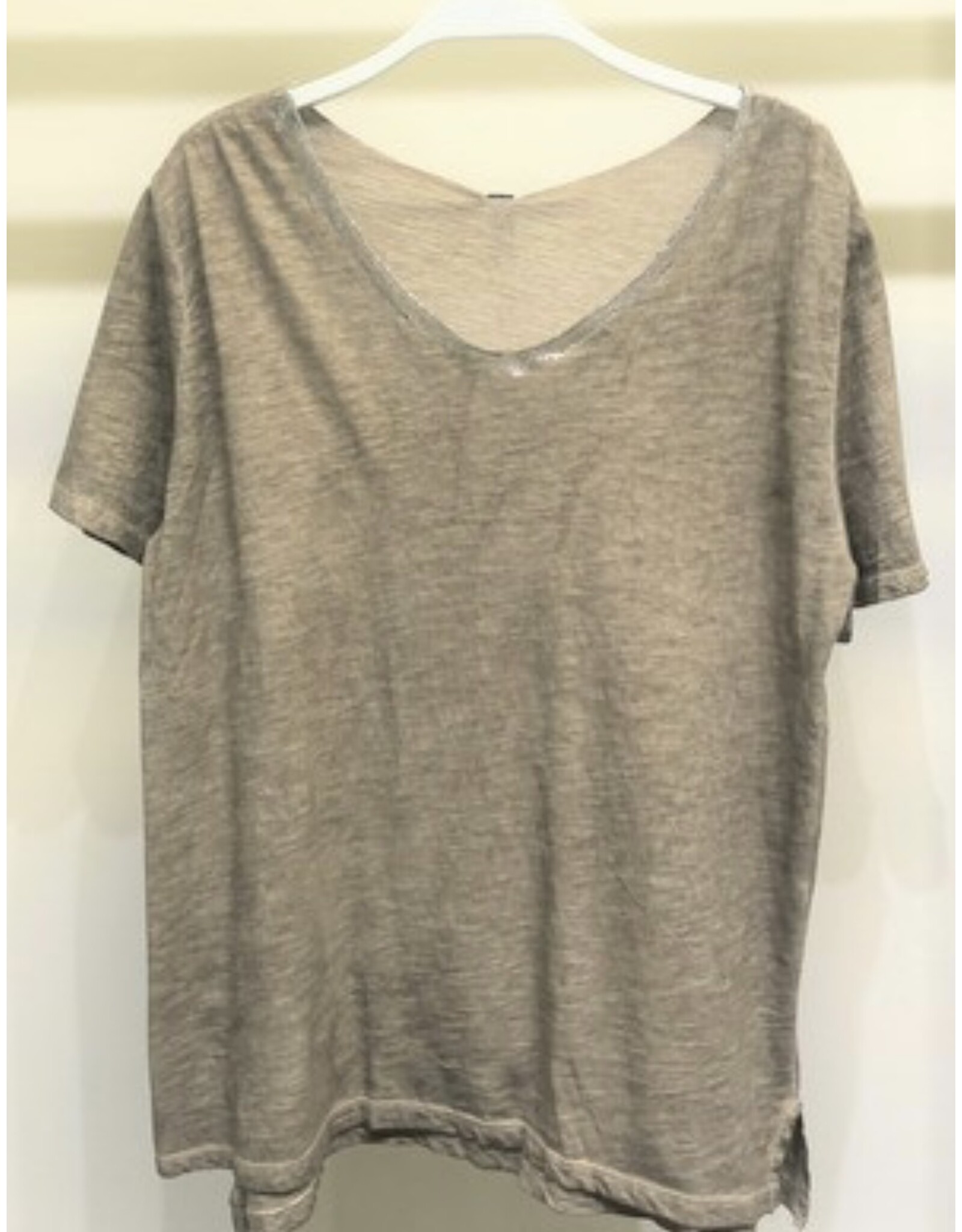 venti6 Short slv top w/ foil v neck