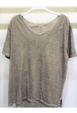 venti6 Short slv top w/ foil v neck