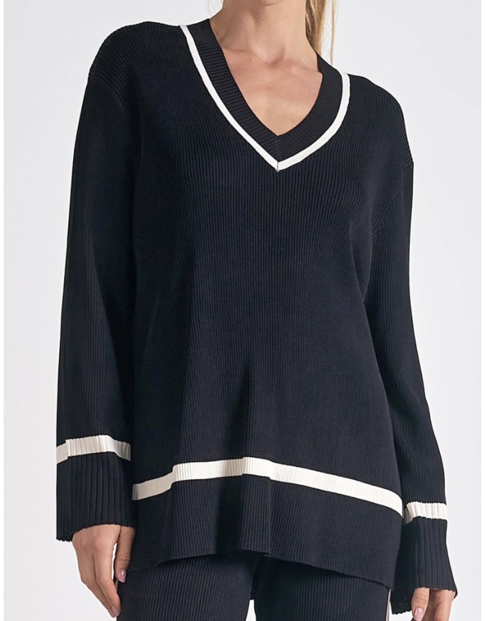 elan Black & white classic v neck sweater