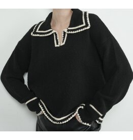 Black w/ white contrast stitch collar sweater