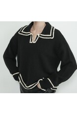 Black w/ white contrast stitch collar sweater