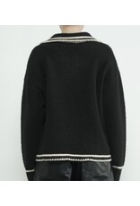 Black w/ white contrast stitch collar sweater