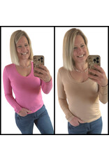 LATA Ribbed Knit V Neck Long Sleeve Slim Fit Top