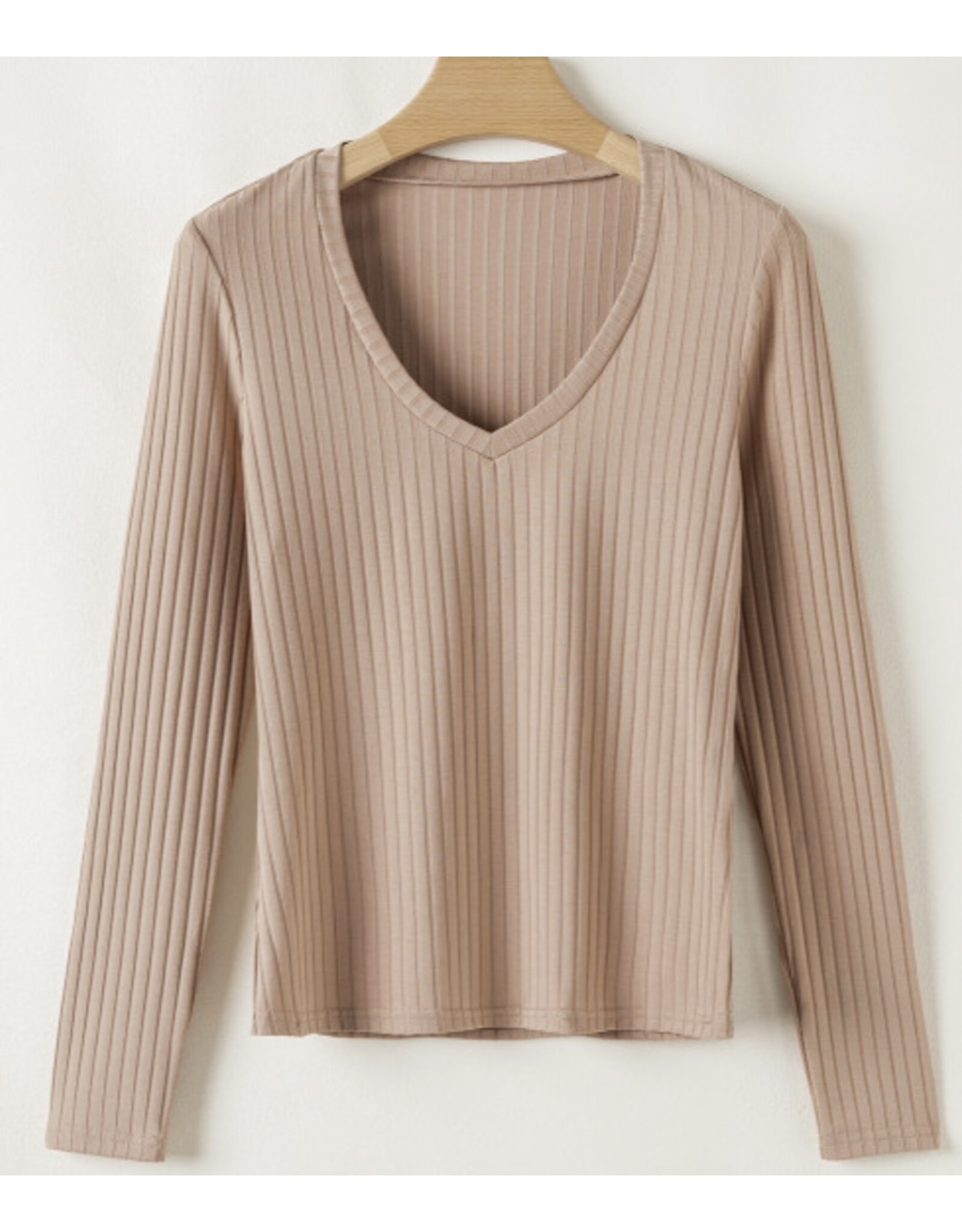 LATA Ribbed Knit V Neck Long Sleeve Slim Fit Top