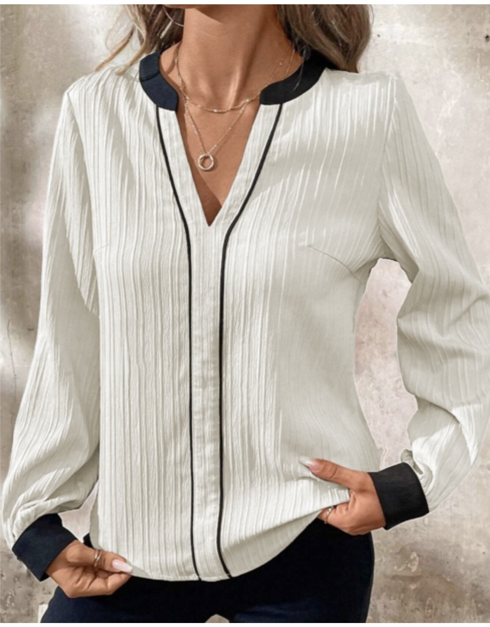 LATA White Textured Colorblock V Neck Elegant Blouse