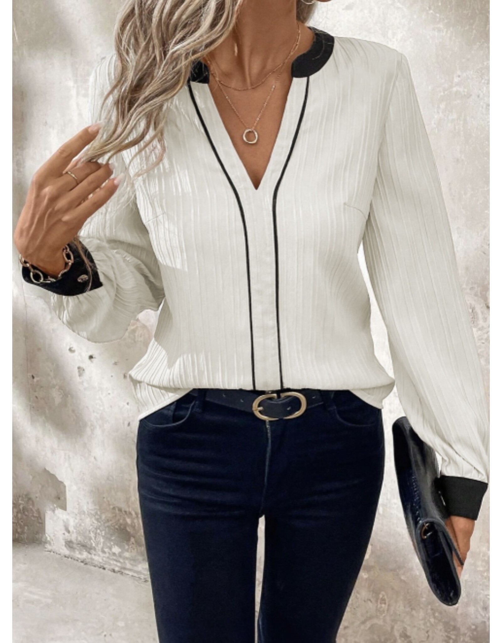 LATA White Textured Colorblock V Neck Elegant Blouse