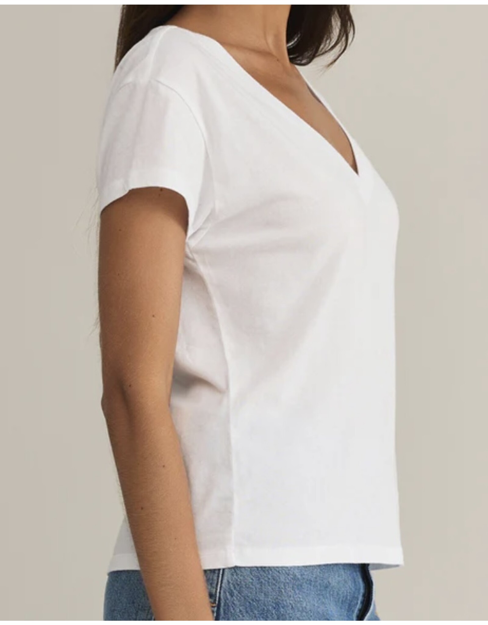 LATA Zsupply modern v-neck tee