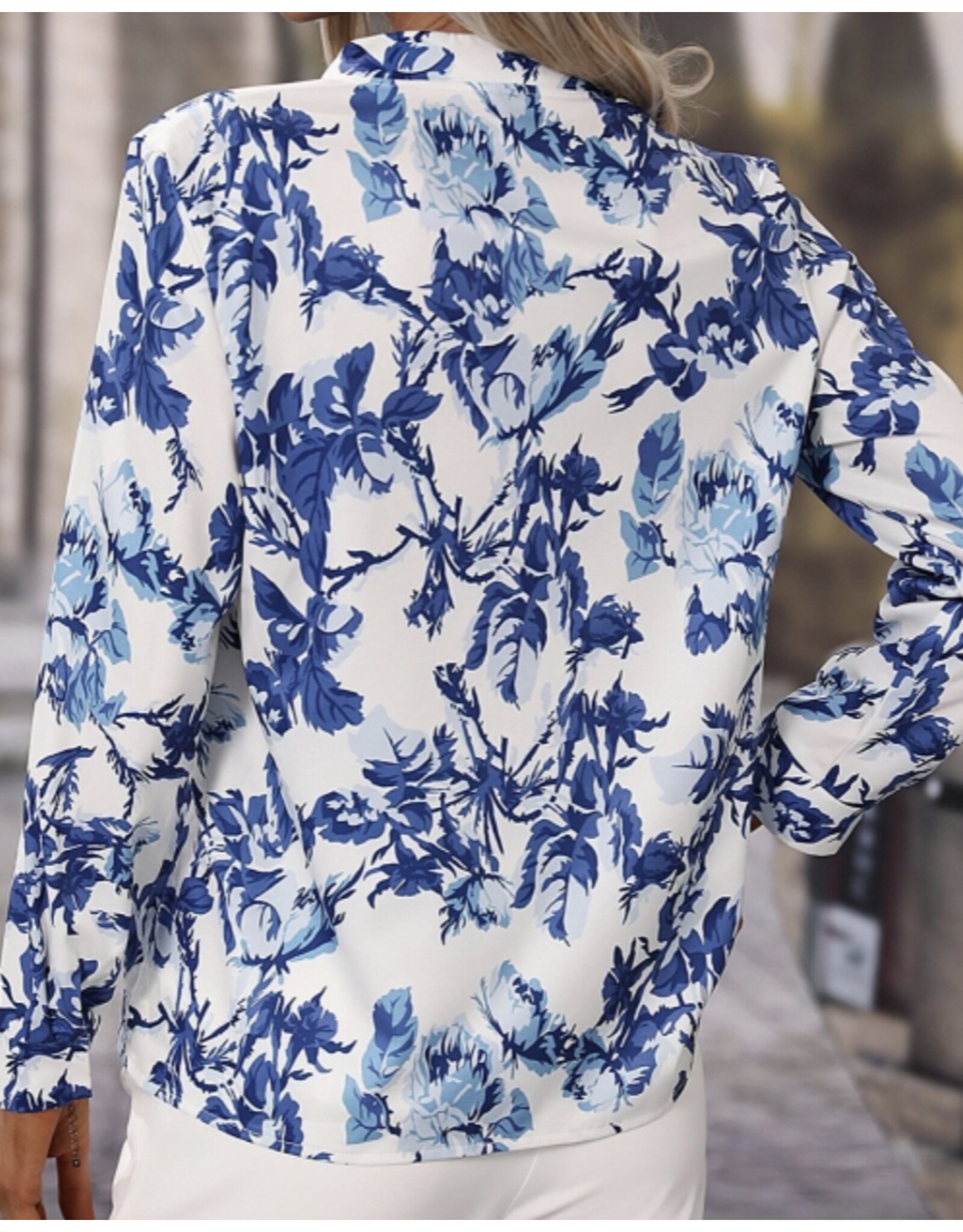 LATA Blue Floral Print Notched Neck Blouse