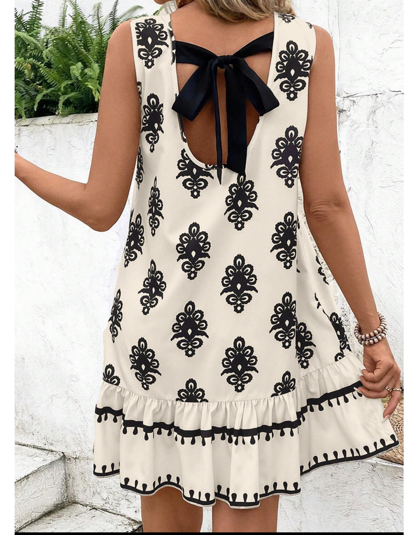 Geometric Sleeveless Hollowed Bowknot Mini Dress