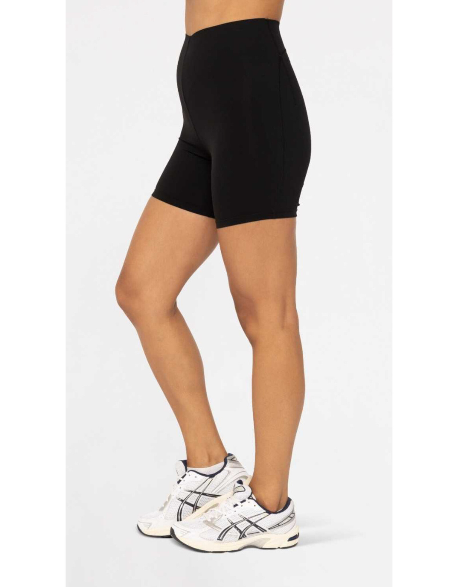 mono b booty lifting black shorts