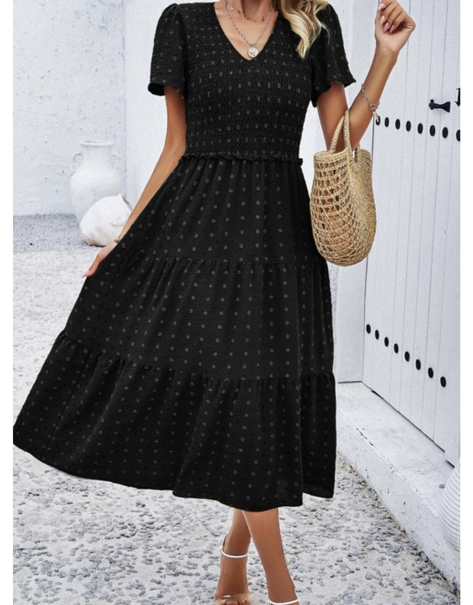 Miss sparkling Black smocked midi dress