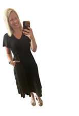Miss sparkling Black smocked midi dress