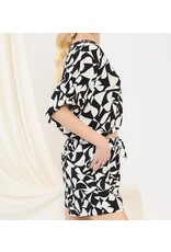 Abstract print dolman s/s top