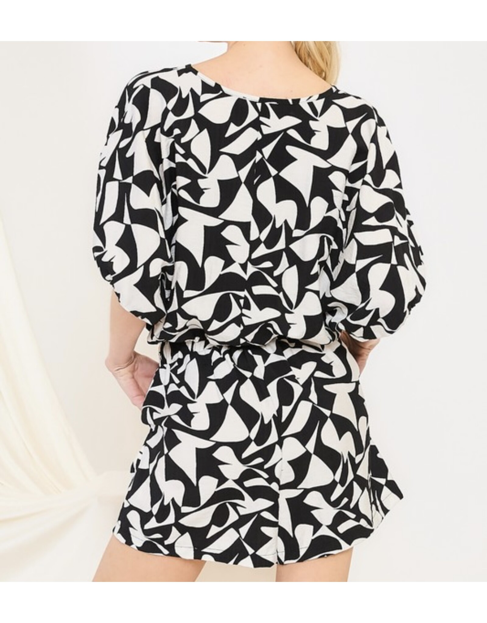 Abstract print shorts