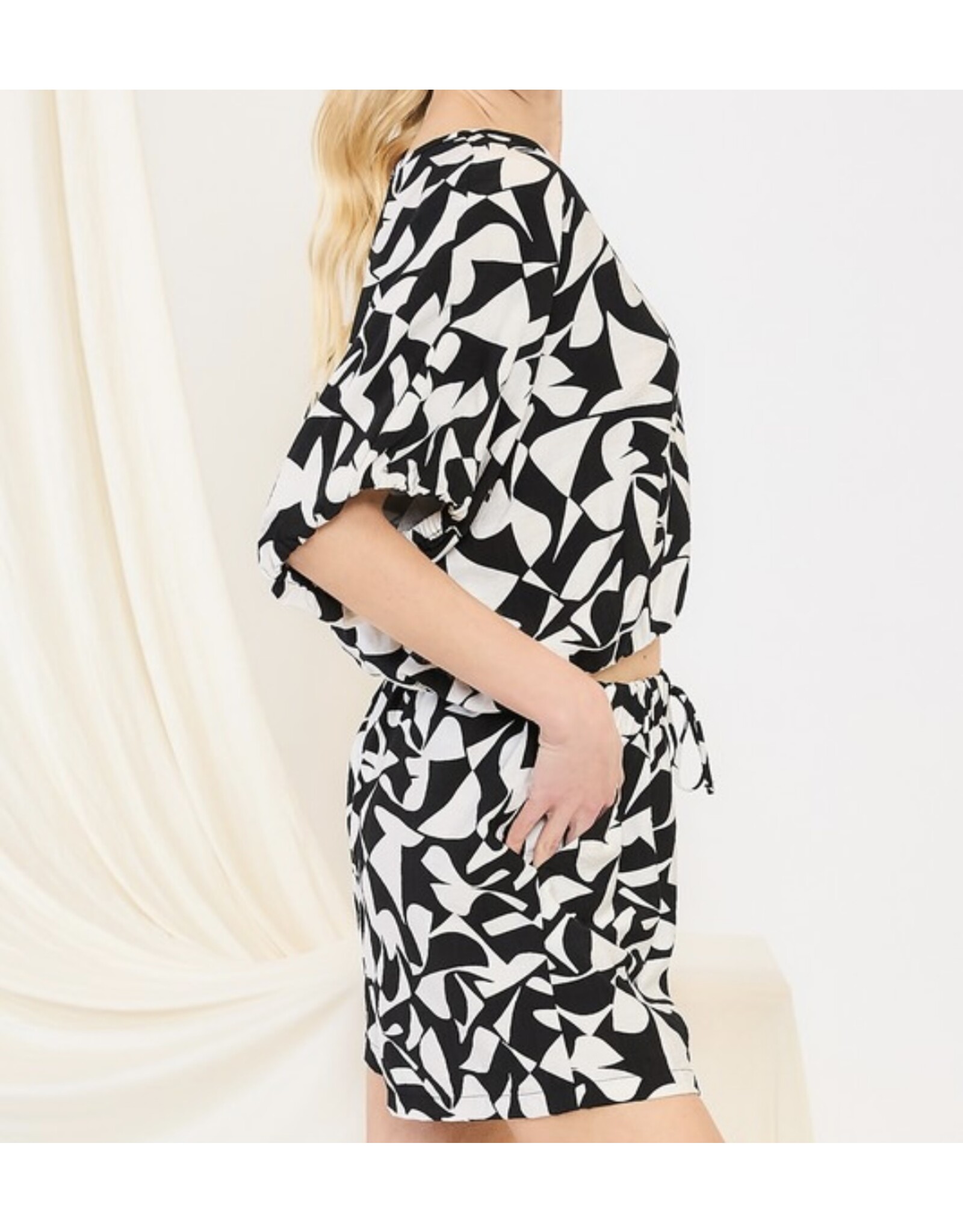 Abstract print shorts