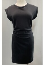 Sleeveless dress w/ cinched waist