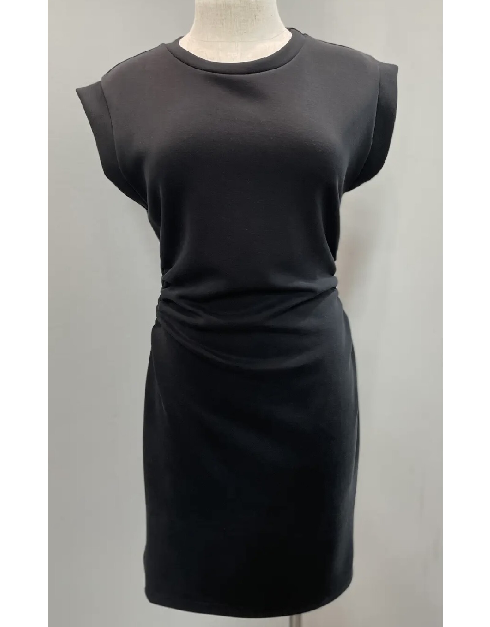 Sleeveless dress w/ cinched waist