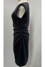 Sleeveless dress w/ cinched waist