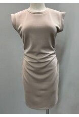 Sleeveless dress w/ cinched waist